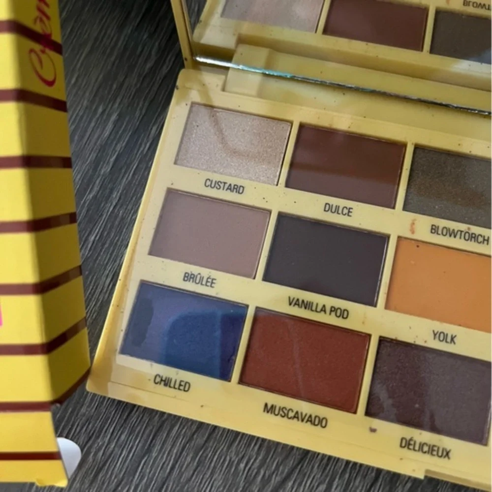 Eyeshadow Palette Eyeshadow Palette